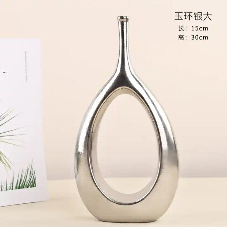 MODERN DECORATIVE VASE