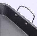 Baking tray with handle.