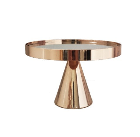 European-style golden cake stand